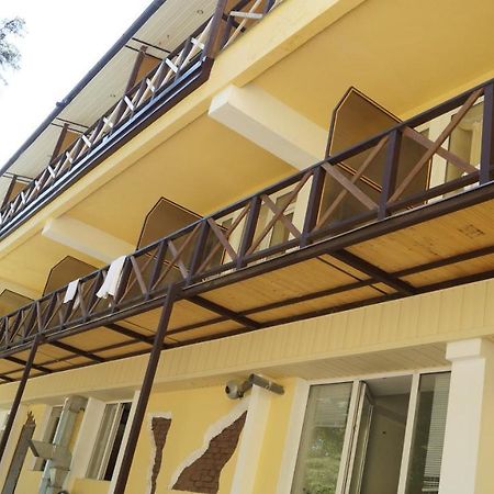Pitsunda Hotel Екстер'єр фото