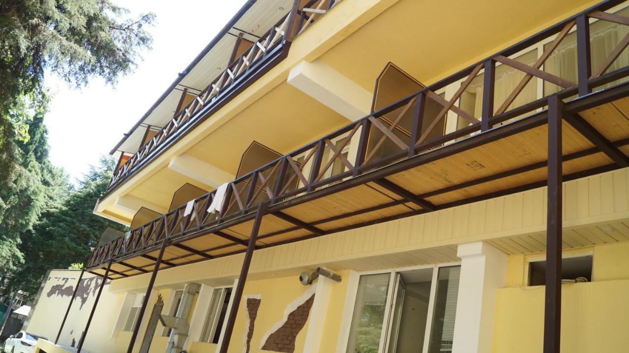Pitsunda Hotel Екстер'єр фото