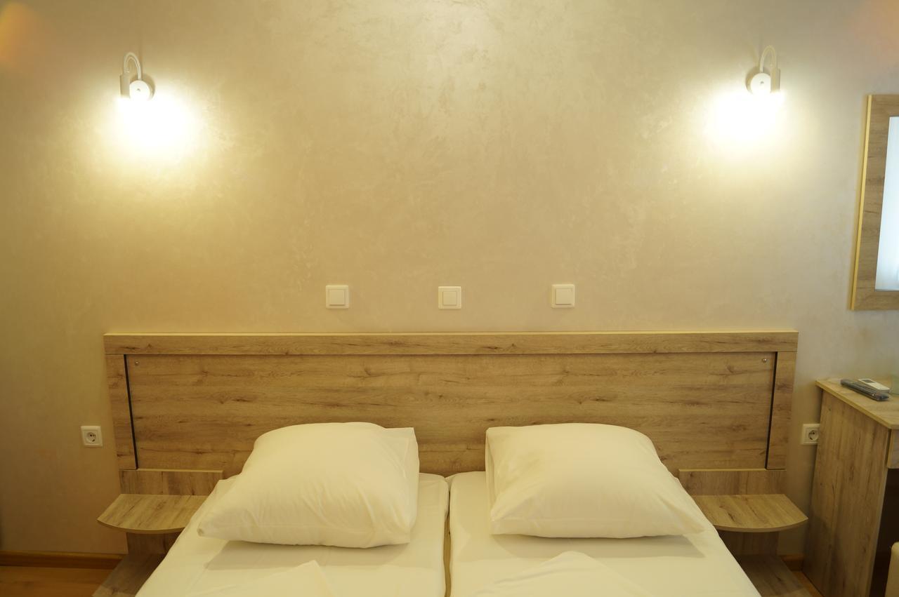 Pitsunda Hotel Екстер'єр фото