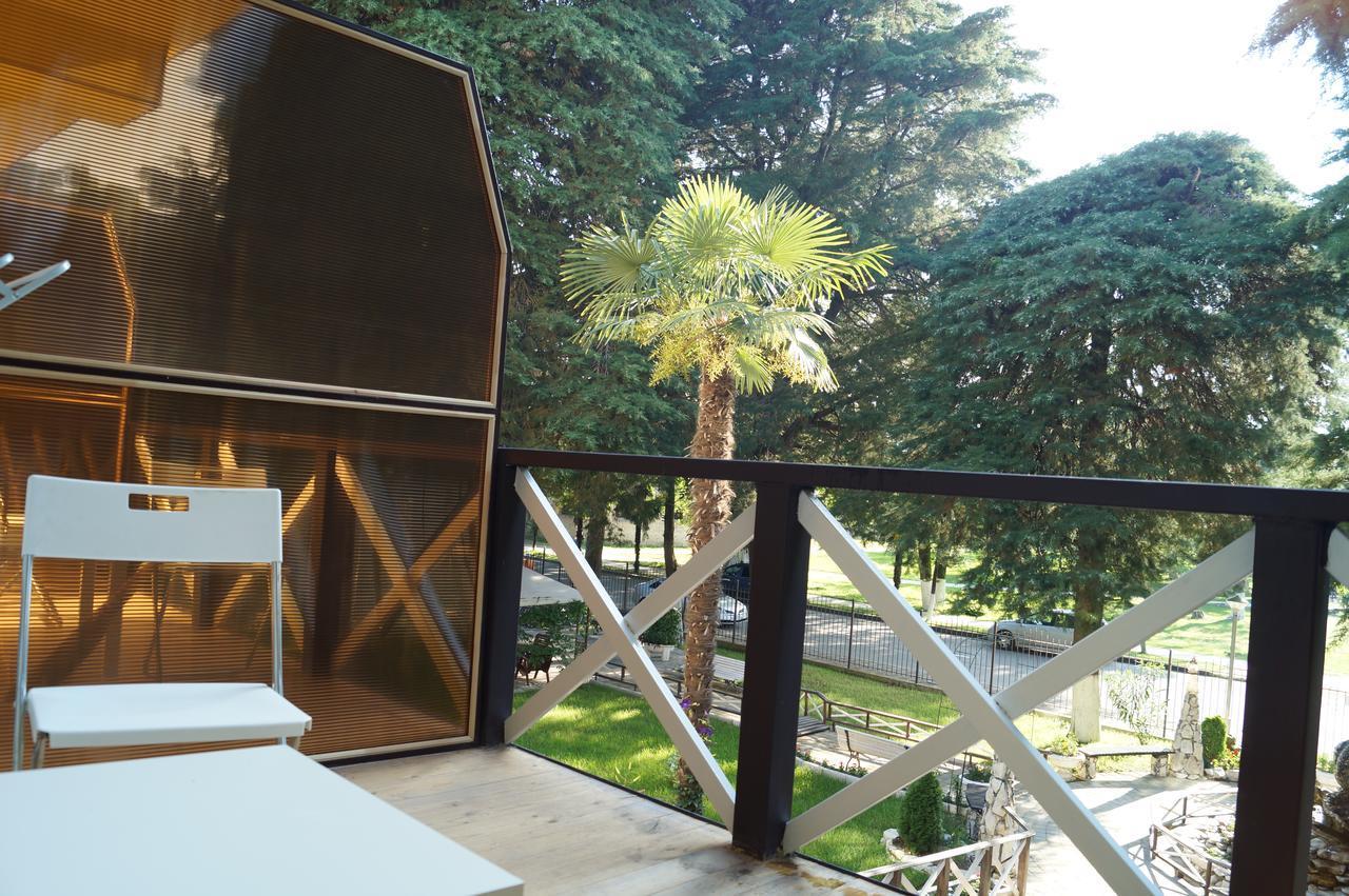 Pitsunda Hotel Екстер'єр фото