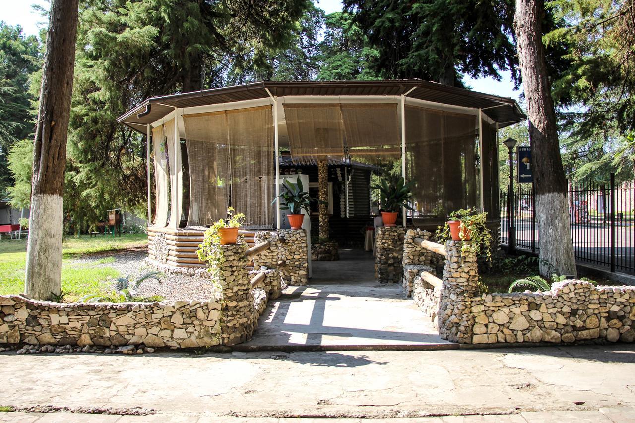 Pitsunda Hotel Екстер'єр фото