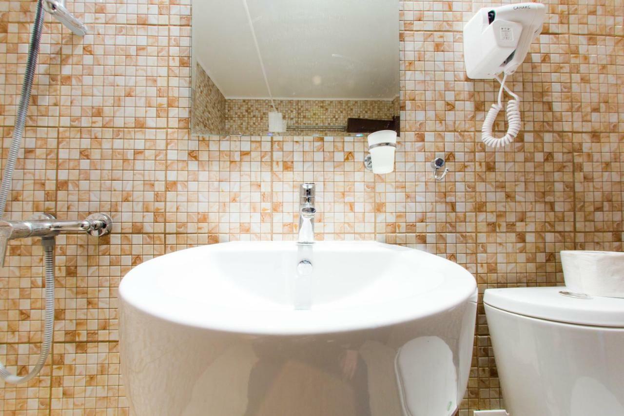 Pitsunda Hotel Екстер'єр фото