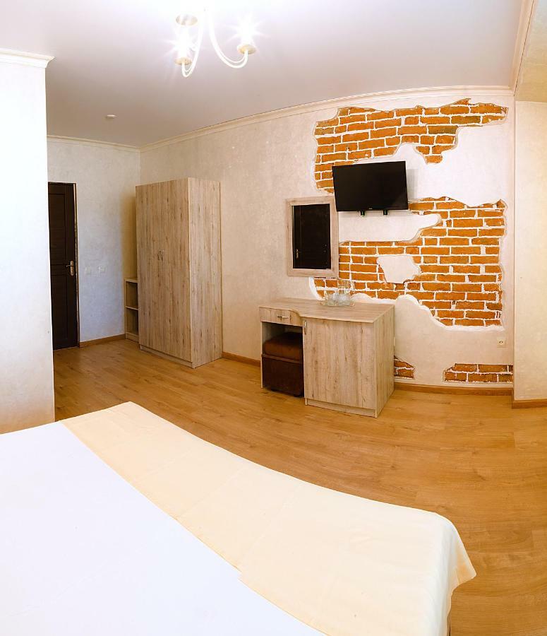 Pitsunda Hotel Екстер'єр фото
