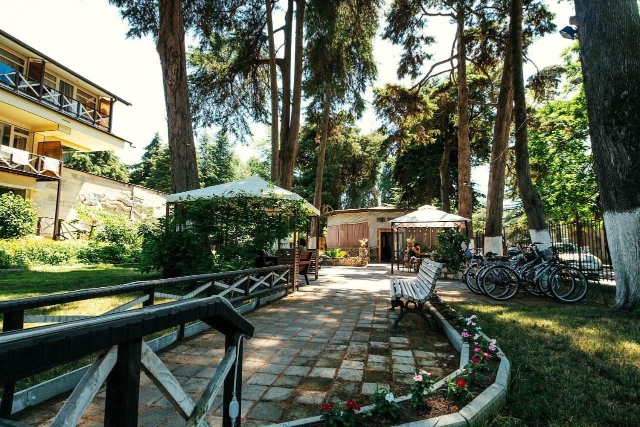 Pitsunda Hotel Екстер'єр фото