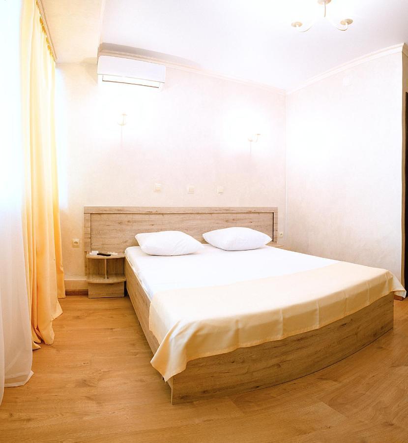 Pitsunda Hotel Екстер'єр фото
